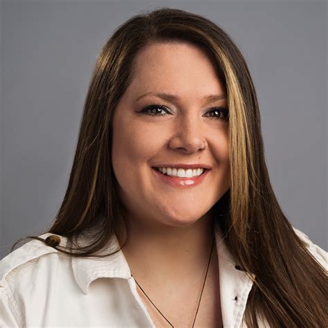 Hayle Sugg, Fayetteville, AR Real Estate Associate - RE/MAX Associates