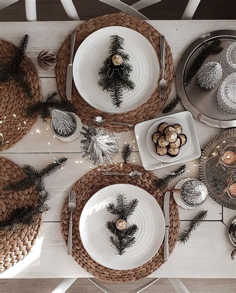 Rustic Christmas Dining Table Decor