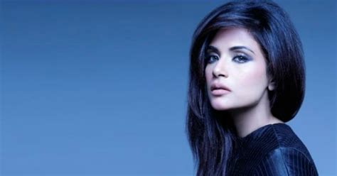 Richa Chadda Is Being Stalked By A Fan While Shooting For 'Sarabjit' In ...