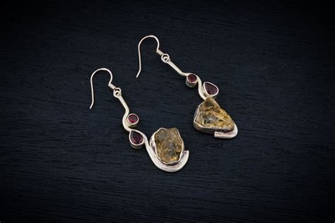 Uncut Citrines And Garnets Silver Danglers – Totapari