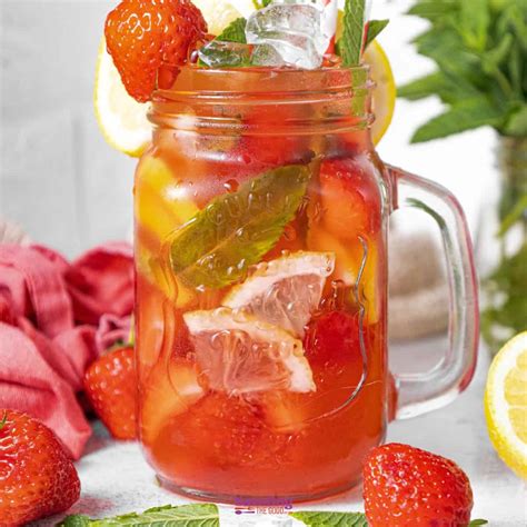 Strawberry Agua Fresca Recipe (Mexican Strawberry Water)