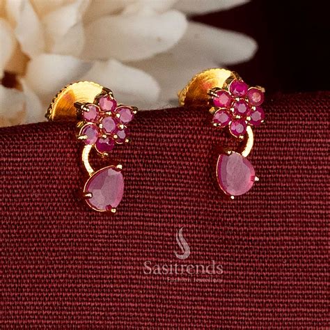 Micro Gold Floral Pearl Stud Earrings with Teardrop – Sasitrends