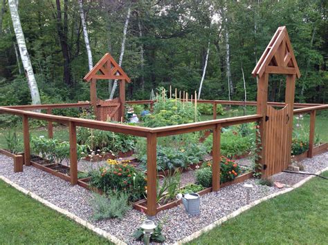 25 DIY Enclosed Raised Garden Beds Ideas You Should Check | SharonSable