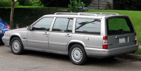 File:Volvo 960 wagon -- 07-04-2011.jpg - Wikimedia Commons