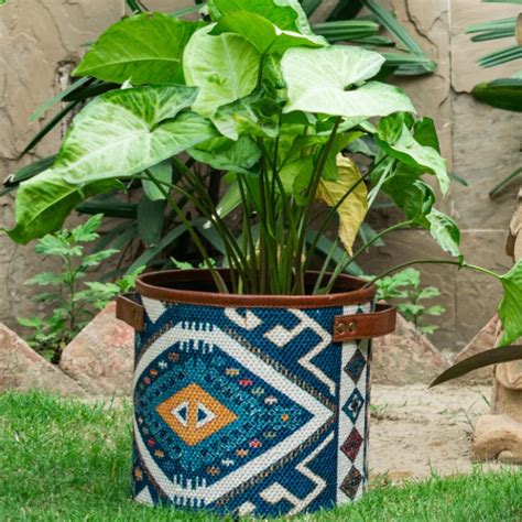 Mona B - TaruVastra Planter Large