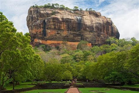 2026 Day tour to Sigirya & Minneriya National Park From Colombo - with ...