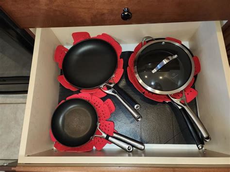 Calphalon Nonstick 10 Piece Cookware Set 的图像结果