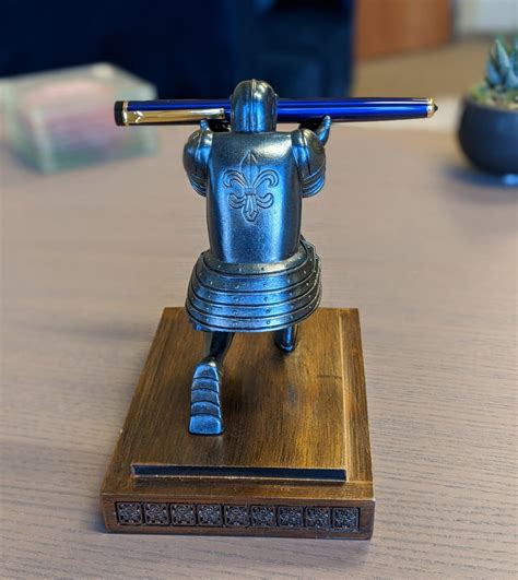 This Bowing Medieval Knight Pen Holder Deserves a Spot On Every Geeks Desk