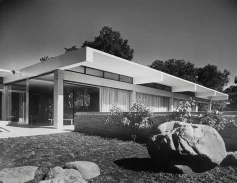 tremaine house richard neutra julius shulman california modernism ...