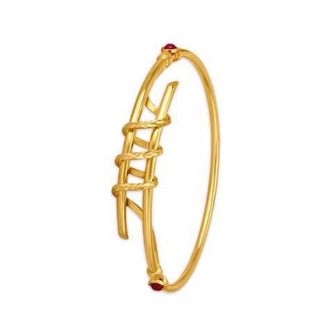 Elegant Gold Bangle