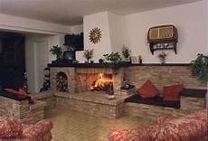 camini rustici in pietra e legno camini rustici lavorazione artigianale con pietre camini rustici in pietra e legno camini rustici lavorazione artigianale con pietre