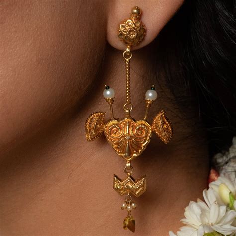 Earrings | Sheetal Zaveri by Vithaldas