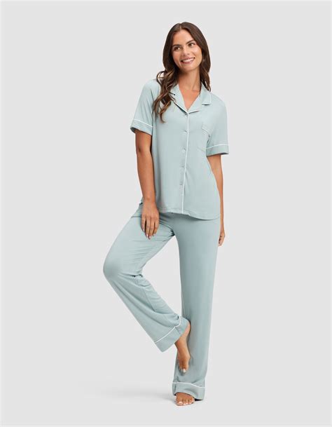 Women's Bamboo Stretch-Knit Long Sleeve Pajama Set | Cozy Earth