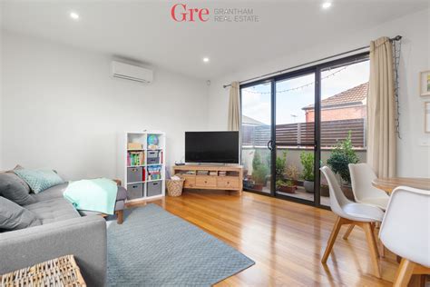 3/10 Centennial Avenue, Brunswick West VIC 3055 | Domain