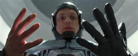 RoboCop 2014 vs 的图像结果