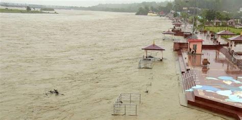Uttarakhand News: Heavy Rainfall in Hilly Regions of Rishikesh Triggers ...