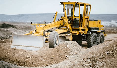 Prevent Motor Grader Breakdowns | Expert Maintenance Guide