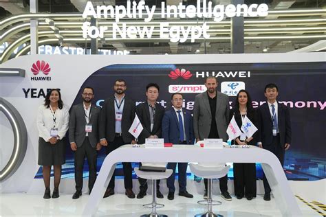 "خلال معرض Cairo ICT 2025".. هواوي كلاود مصر تتعاون مع شركة SYMPL لدفع ...