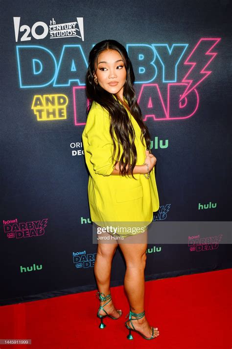 Kylie Liya Page's feet