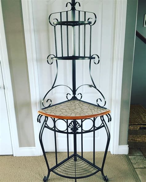 Bakers Rack Ideas for Your Kitchen