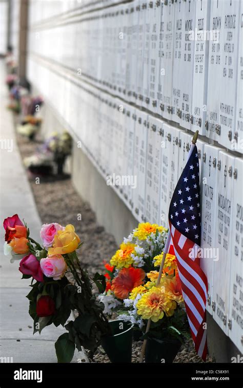 In Loving Memory Show 的图像结果