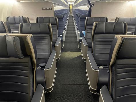 Boeing 737 Business Class 的图像结果
