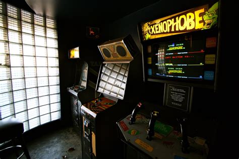 Working For The Man: Best Bars LA, Blipsy Barcade