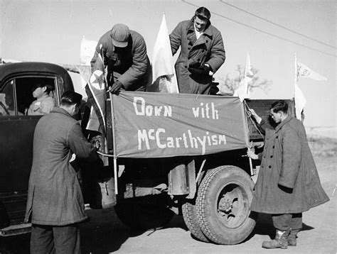 باختصار.. ما هي المكارثية والمكارثية الجديدة؟