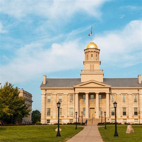 Download University Of Iowa Old Capitol Building Wallpaper | Wallpapers.com