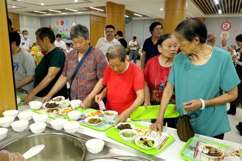 暖民心，见行动｜社区老年食堂让老人吃出“家的味道”_腾讯新闻