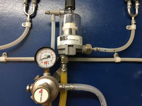 ** 18 CAPACITY BEER TAP SYSTEM -COMES WITH BBS SYSTEM/TAPS/HOSES/GAUGES ...