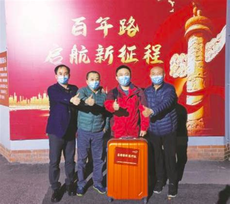 上海抗疫口述实录 | “你先救人！一定要把市民安全地以最快速度护送到最近医院！”