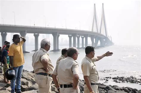 4 Teens From Maharashtra Swept Away By Tidal Wave Seconds After Taking ...