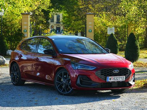 Foto Ford-Focus-ST-c-Johannes-Ibrahim-026.jpg vom Artikel Ford Focus ST X – Testbericht | auto ...