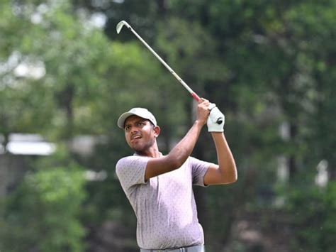 Jaipur Open golf: Veer Ahlawat steals limelight with sensational final ...