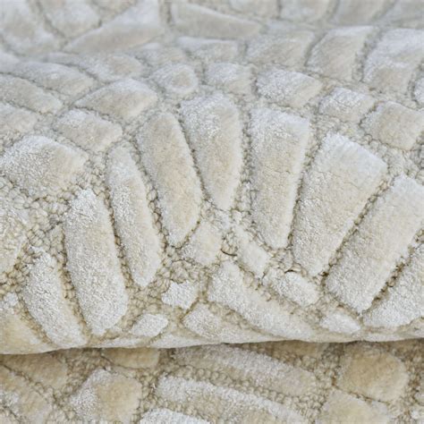 Luxurious White Rugs | Modern Elegance Decor