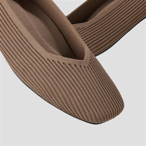 Square-Toe V-Cut Flats (Margot™ 2.0), ESPRESSO, EU35 | VIVAIA