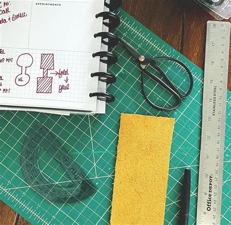 Leather Photo Key Chain Tutorial 的图像结果