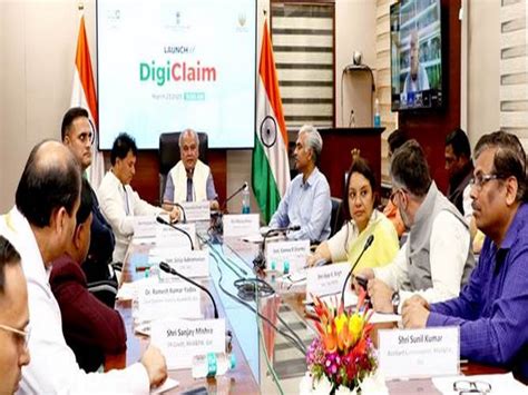 Union Agriculture Minister launches 'DigiClaim' for claim disbursal ...
