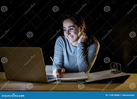 Overworked Student 的图像结果