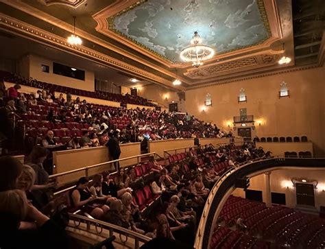 Child Opera Performances 的图像结果