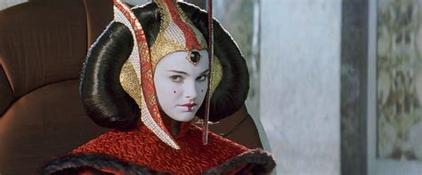 Review - A Queen and Her Handmaidens Tested in Star Wars: Queen's Peril ...