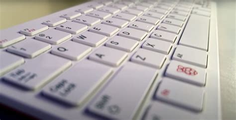 Raspberry Pi Keyboard Computer 的图像结果