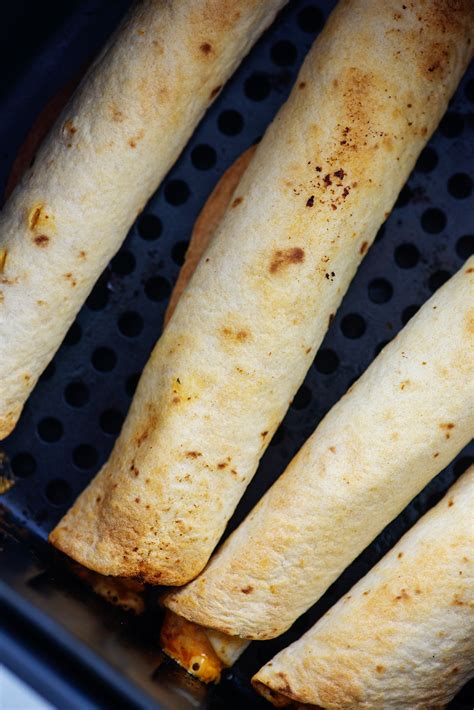 Crispy Air Fried Buffalo Chicken Flautas | Airfried.com