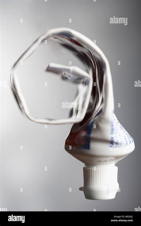 Close Up Toothpaste Tube 的图像结果