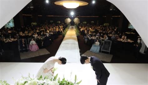 韩国《婚姻生育报告》出炉 “我独自生活”成新趋势