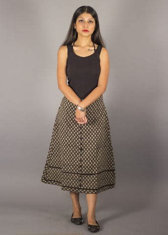 Office Elegance: 5 Skirt for the office – Bebaak