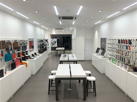 Buy iPhone 16, AirPods & Ultra Watch 2 in Chandigarh | iCrescent Apple ...