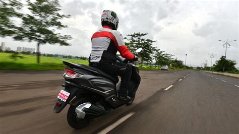 Suzuki Burgman 2018 STD Bike Photos - Overdrive