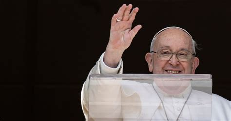 El Papa sufre bronquitis pero continuará su agenda desde su residencia